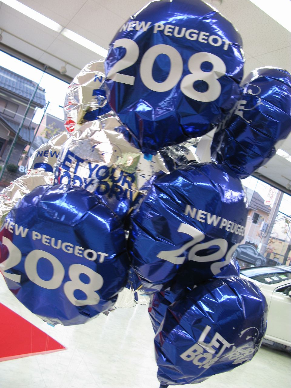 208ﾃﾞﾋﾞｭｰﾌｪｱ開催！