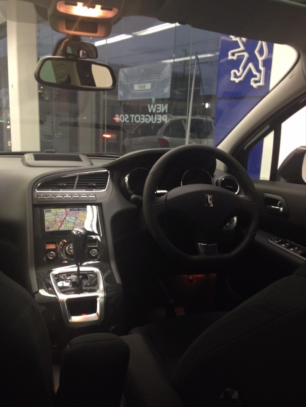 5008展示しました！！