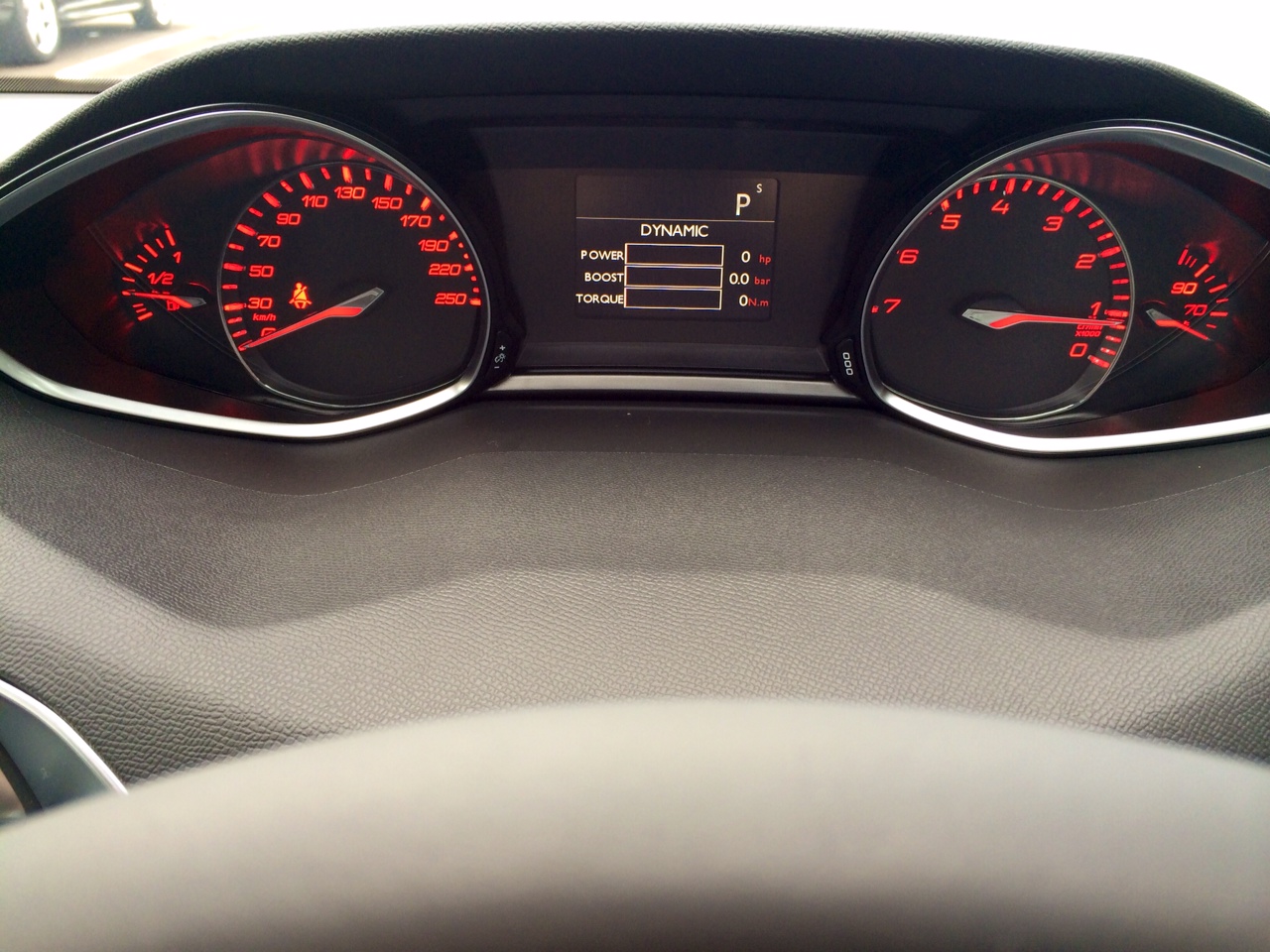 NEW 308試乗車の準備ができました！