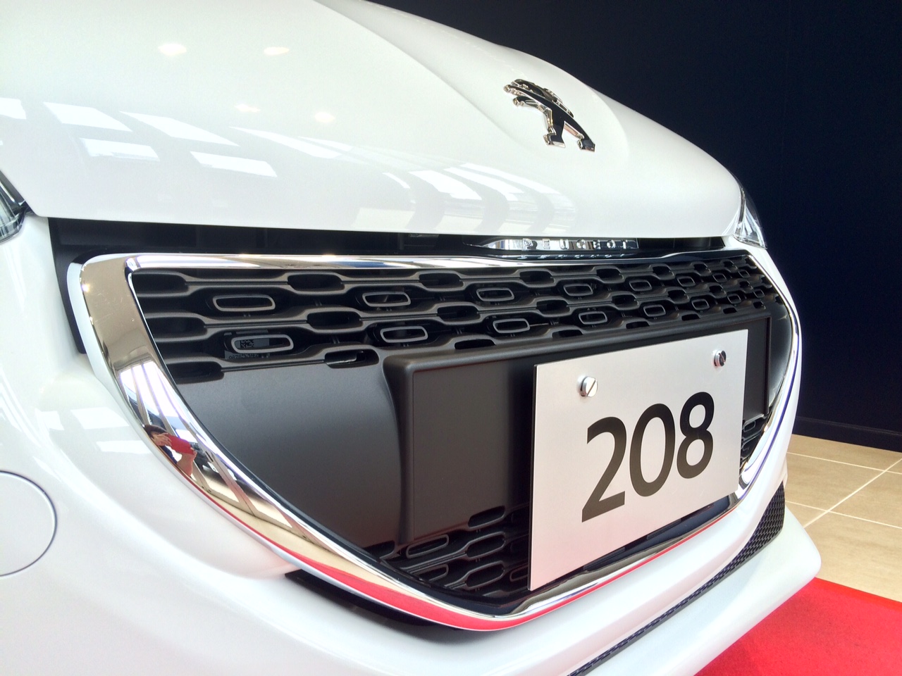 限定車『208 style』入りました！！