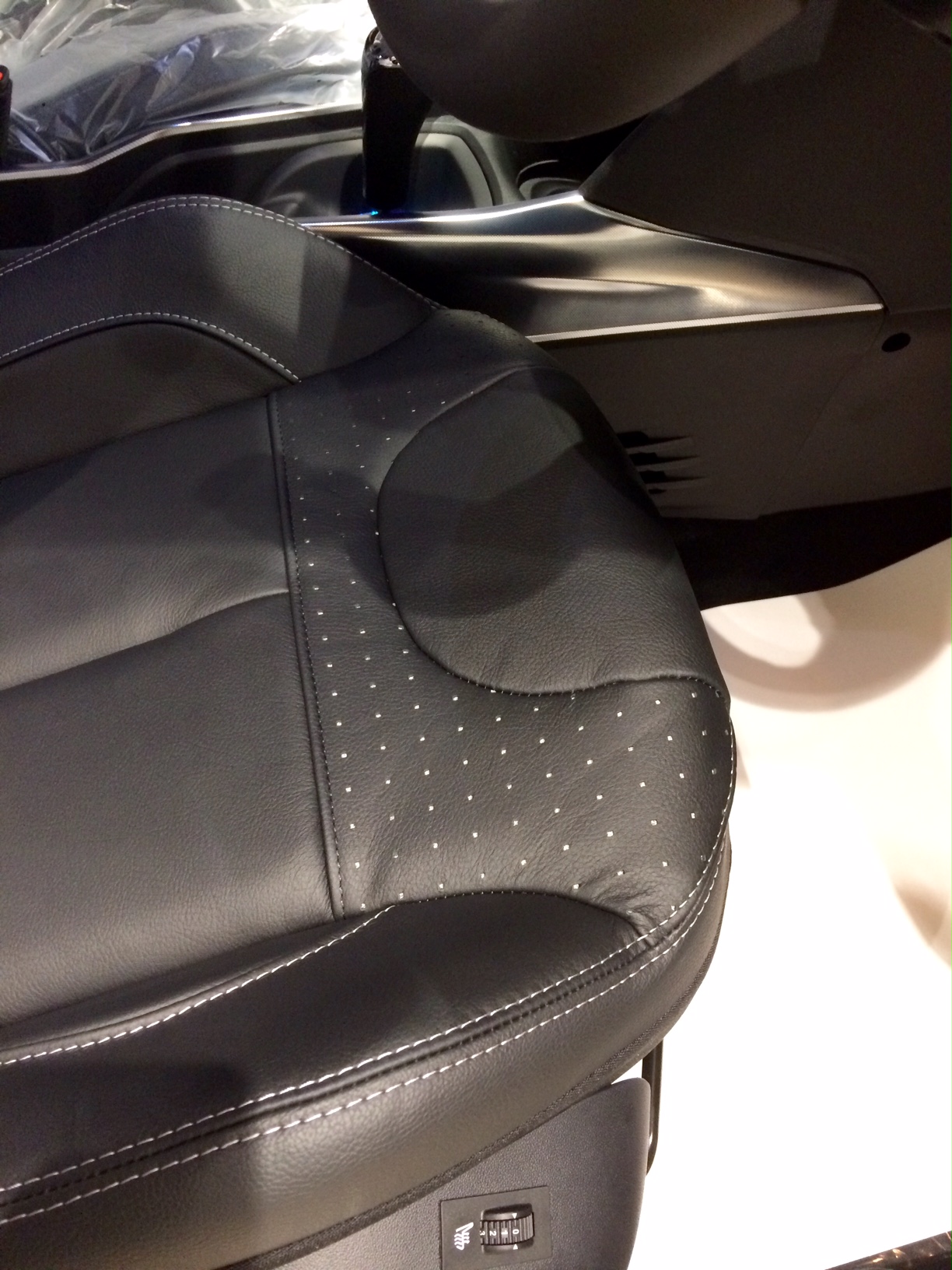 2008 LEATHER EDITION Début フェア 