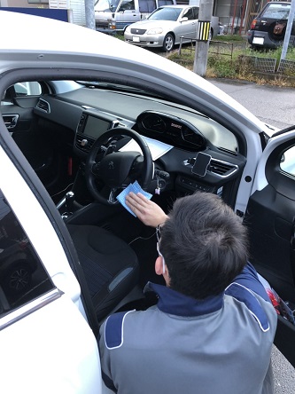 お預かり車両ご納車時の除菌