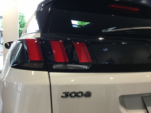 大人気のPeugeot 3008★