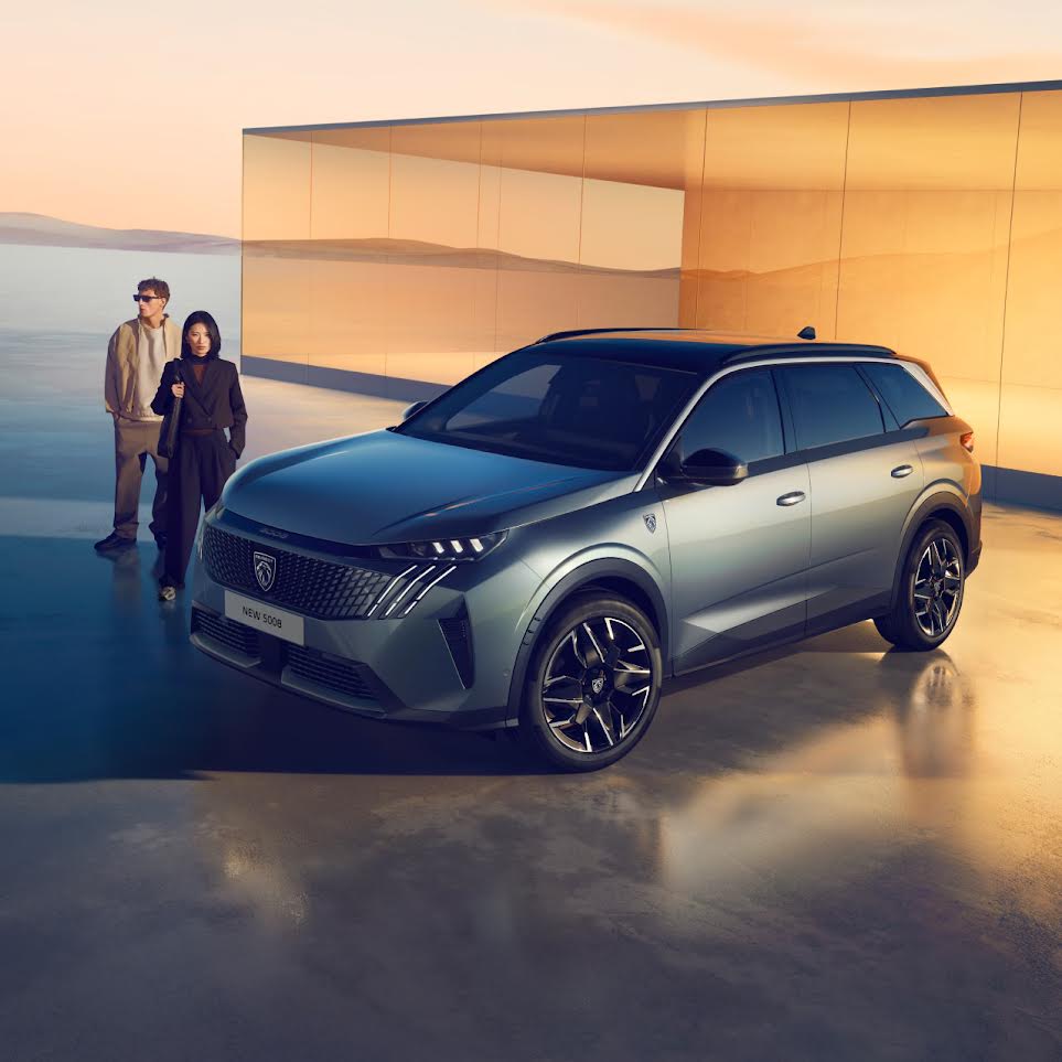 2/28(土)～3/8(日)まで『NEW 5008 HYBRID デビューフェア』開催🚙