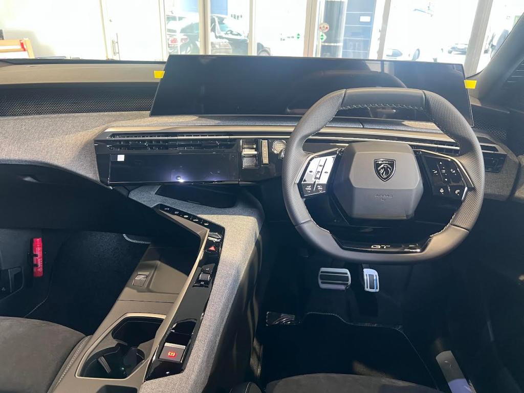 PEUGEOT自慢のi-Cockpit✨