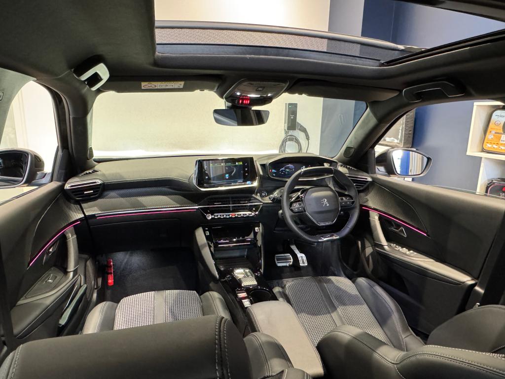 認定中古車のご案内　E-2008