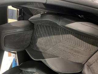 2008 GT HYBRIDのインテリアに注目