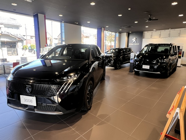 🖤 SHOWROOM CHANGE